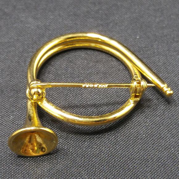 Napier Gold Tone French Horn Brooch 1950s Mid Century Signed Vintage - Picture 8 of 10